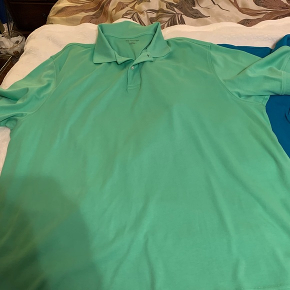 DONATED Two men’s polo shirts - Picture 3 of 10